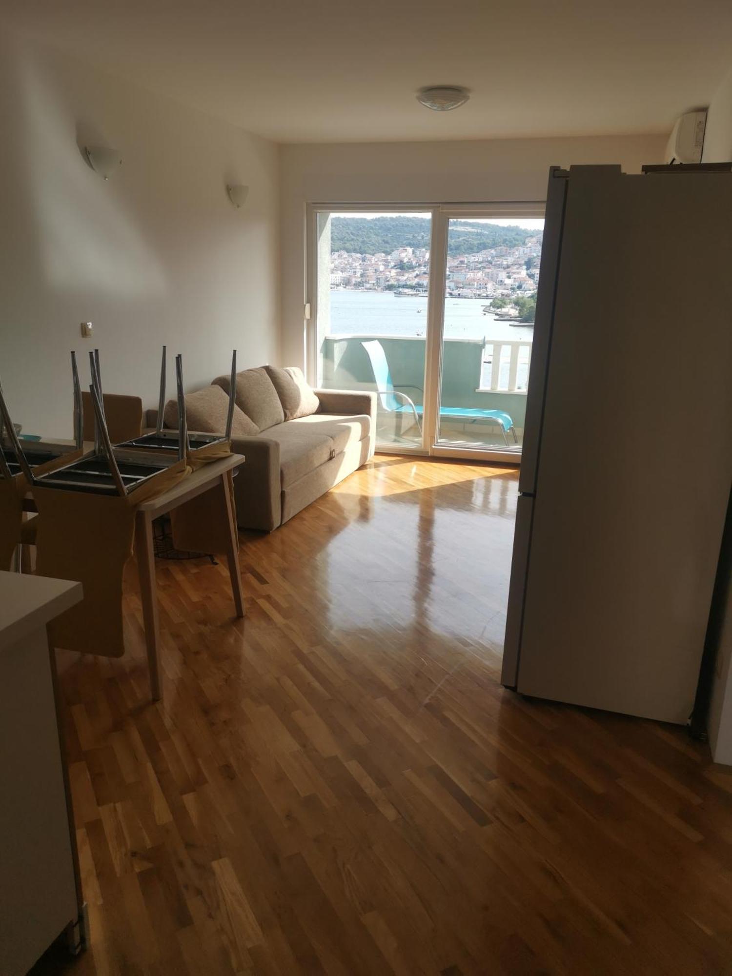 Apartment Croatika On The Beach Trogir Extérieur photo